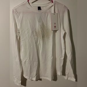 Lululemon love long sleeve. Size 6. White. New with tags.